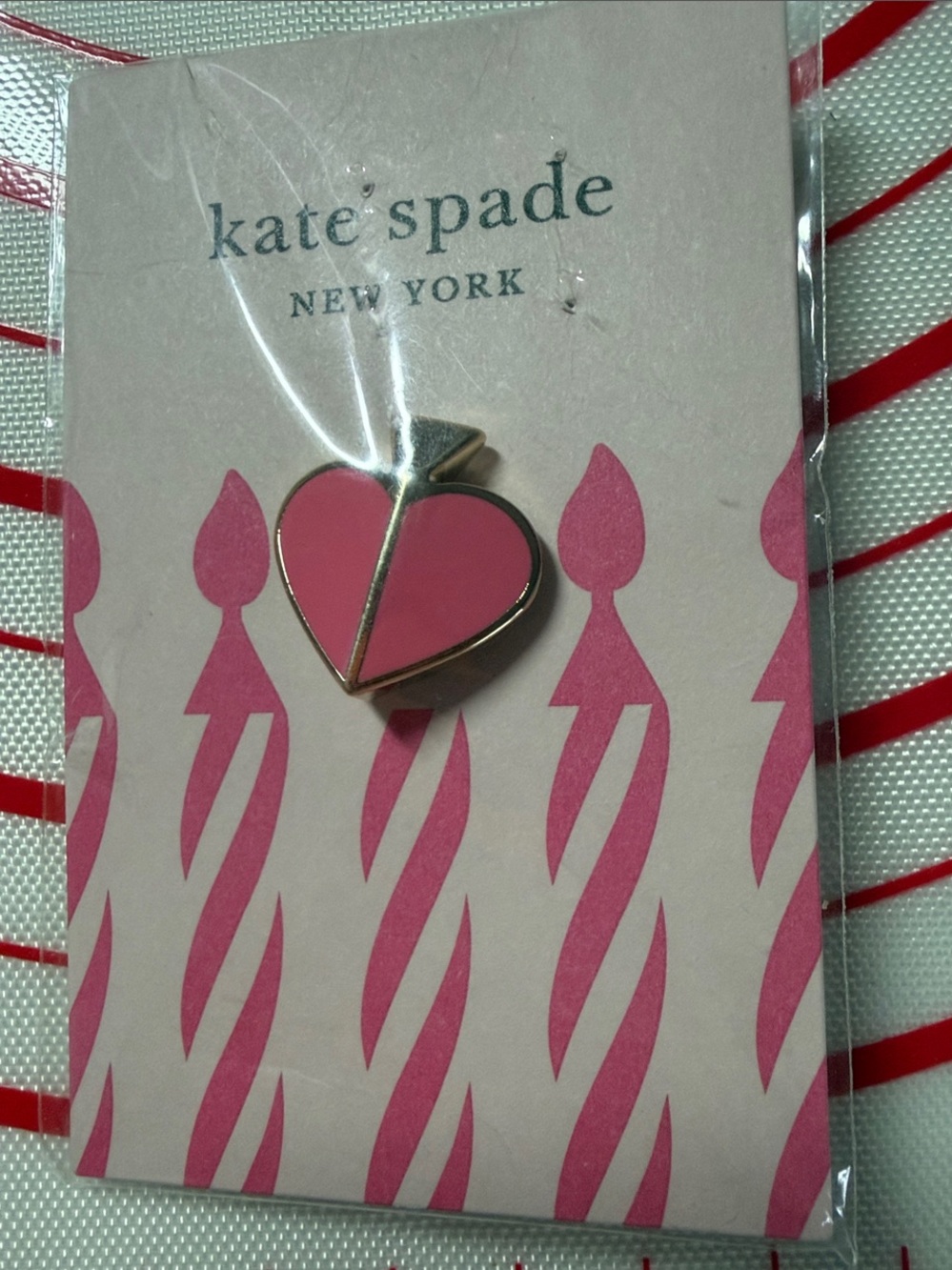 kate spade Pink Heart Arrow Enamel Pin